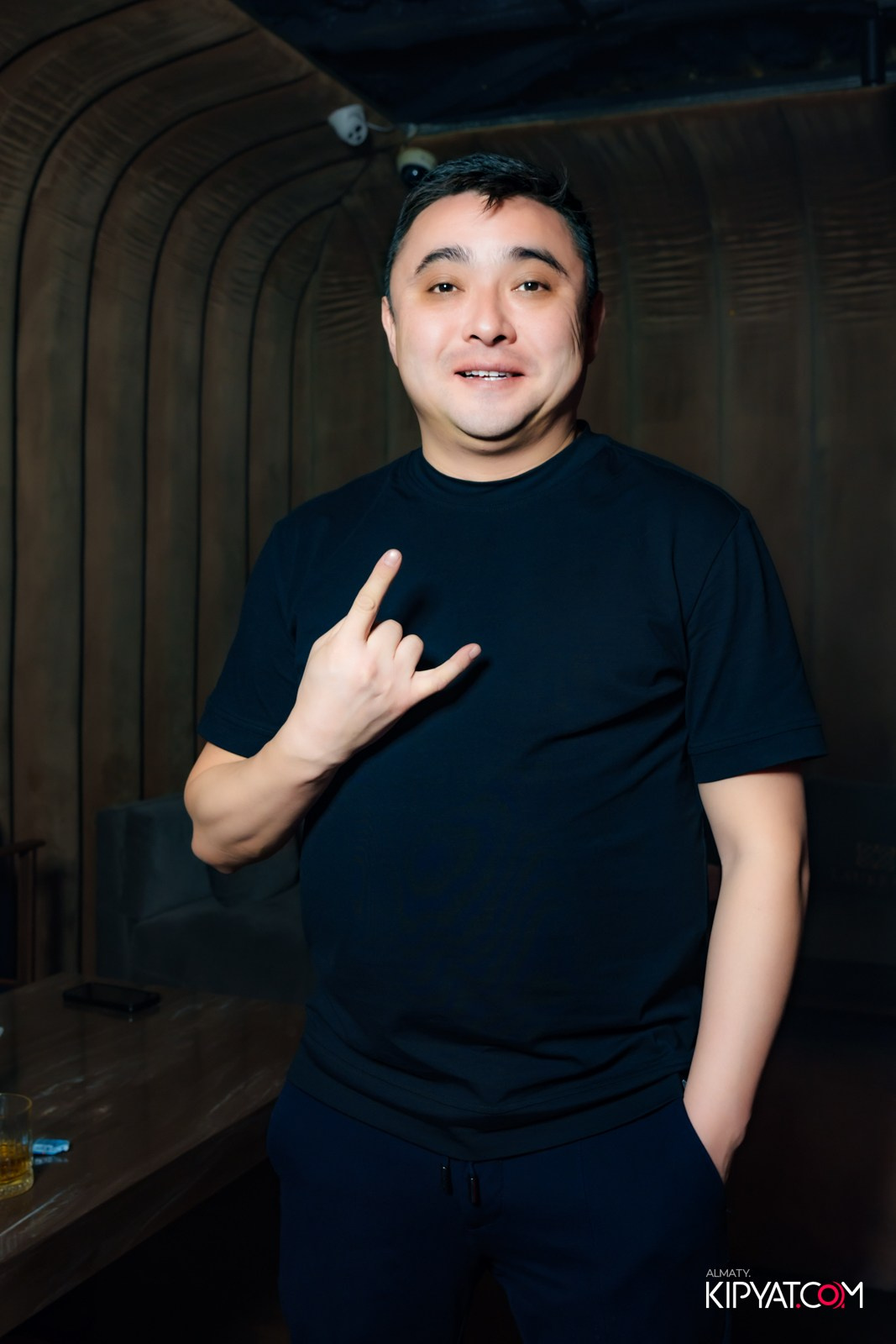 LAUREATE KARAOKE HALL. КИПЯТКОМ АЛМАТЫ!