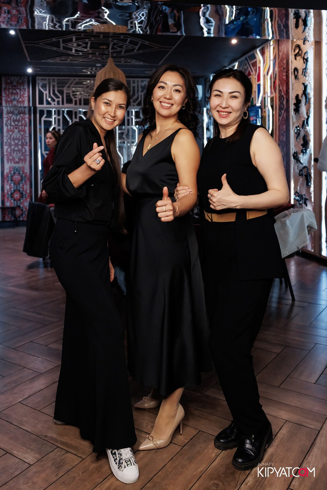 ЗАЯ, НА БИС. КИПЯТКОМ АЛМАТЫ!