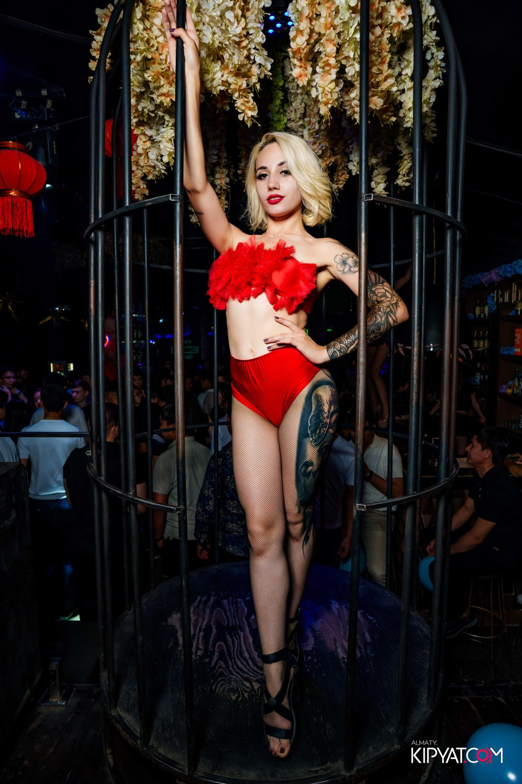 UYAT EMES BAR. КИПЯТКОМ АЛМАТЫ!