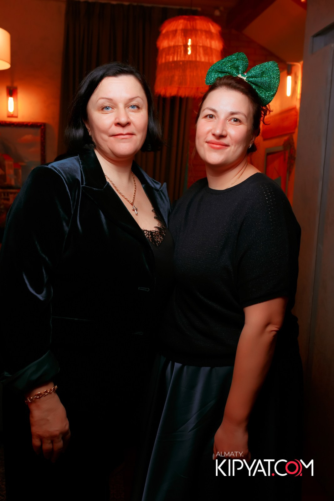 ГРУЗИНСКИЙ ДВОР НА КАБАНБАЙ БАТЫРА. КИПЯТКОМ АЛМАТЫ!