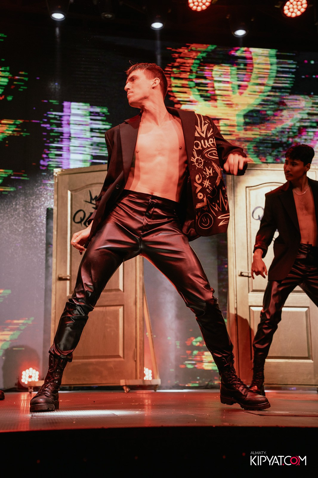 QUEEN. КИПЯТКОМ АЛМАТЫ!