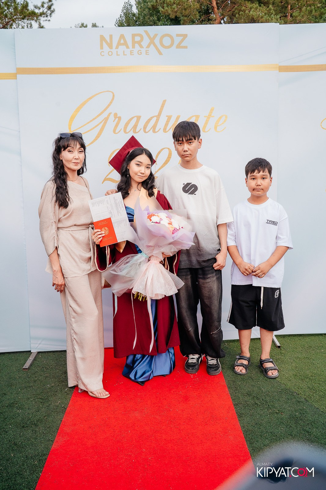 ВРУЧЕНИЕ ДИПЛОМОВ — НАРХОЗ КОЛЛЕДЖ. Part 1. КИПЯТКОМ АЛМАТЫ!
