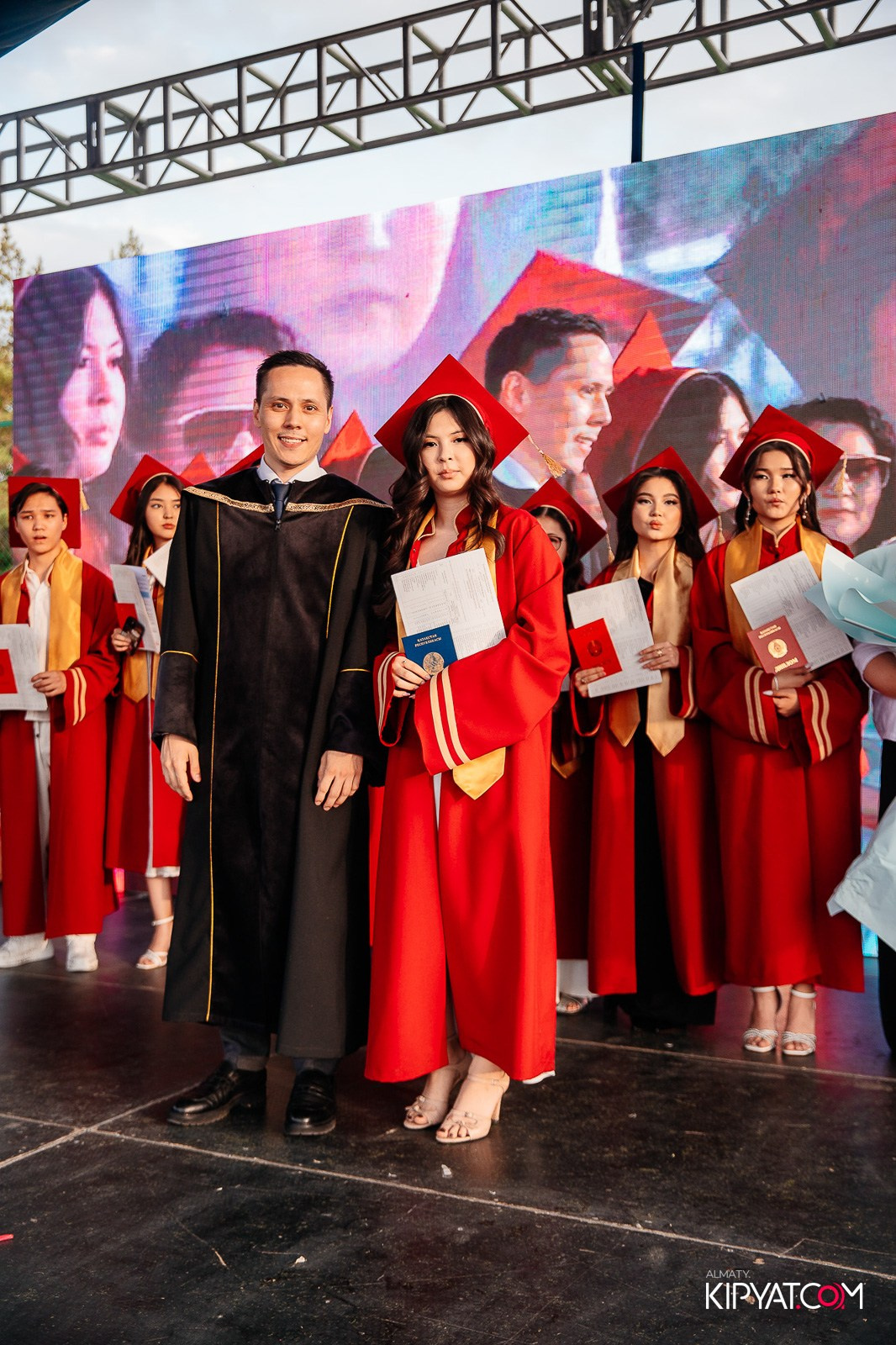 ВРУЧЕНИЕ ДИПЛОМОВ — НАРХОЗ КОЛЛЕДЖ. Part 4. КИПЯТКОМ АЛМАТЫ!