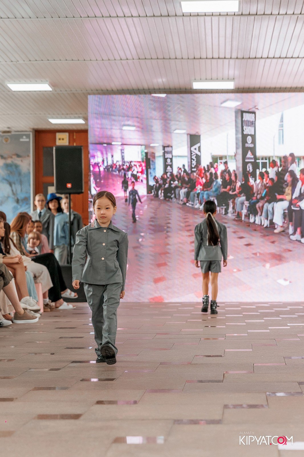 JUNIOR FASHION SHOW. КИПЯТКОМ АЛМАТЫ!