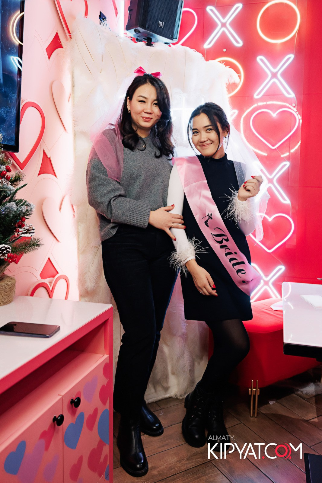 ЗАЯ, НА БИС. КИПЯТКОМ АЛМАТЫ!