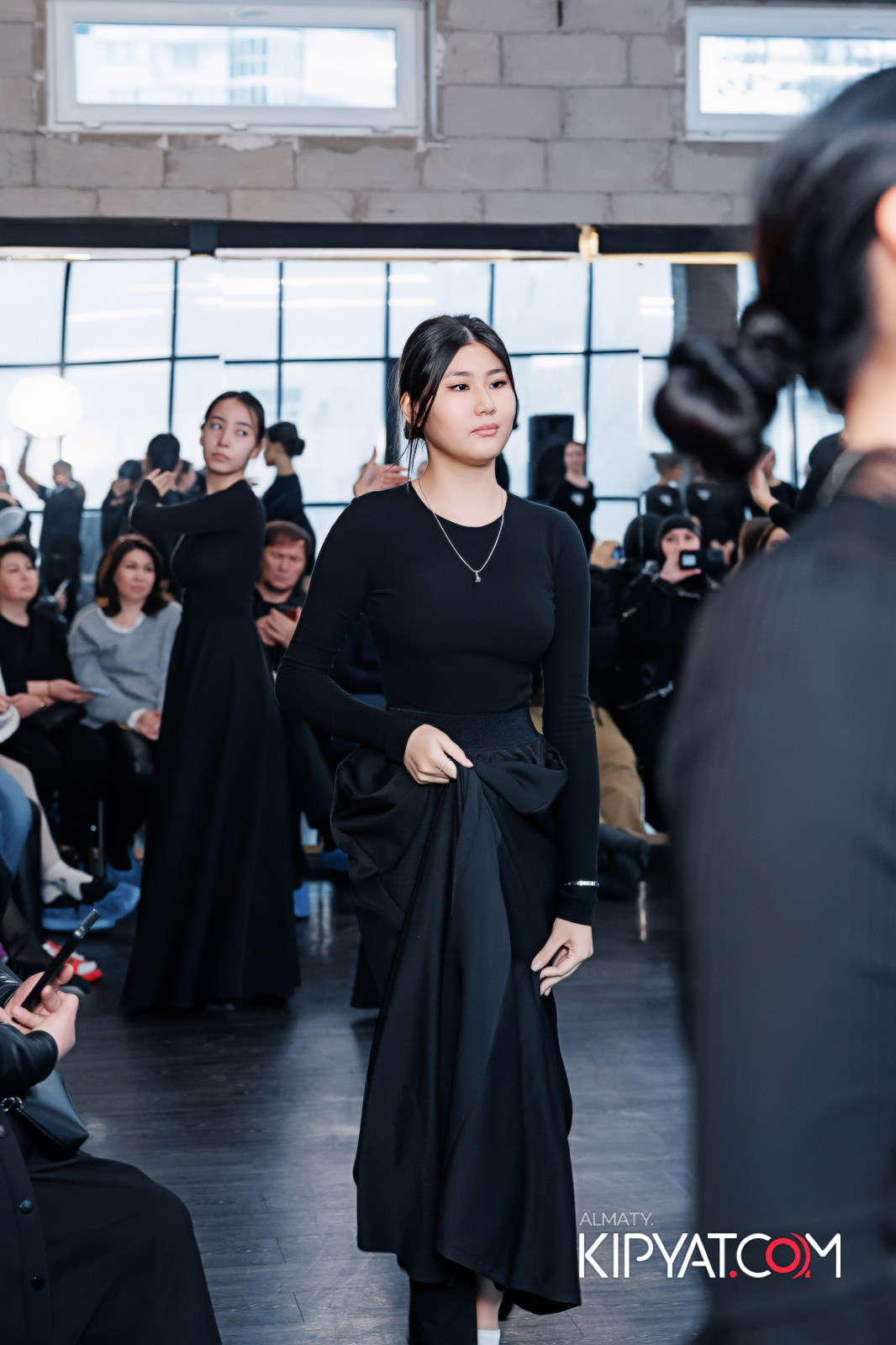 BLOCKBUSTER ТАНЦЕВАЛЬНАЯ АКАДЕМИЯ. КИПЯТКОМ АЛМАТЫ!