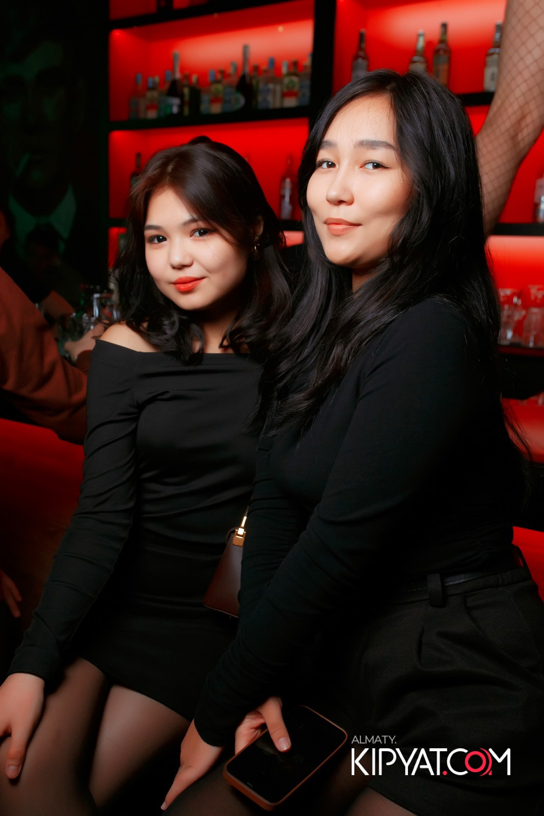 UYAT EMES BAR. КИПЯТКОМ АЛМАТЫ!