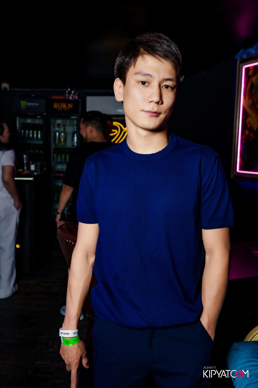 UYAT EMES BAR. КИПЯТКОМ АЛМАТЫ!