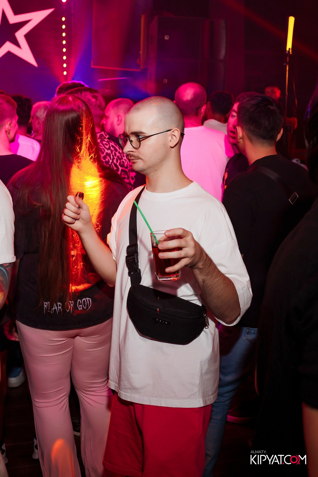НОЧНОЙ КЛУБ ICON. КИПЯТКОМ АЛМАТЫ!