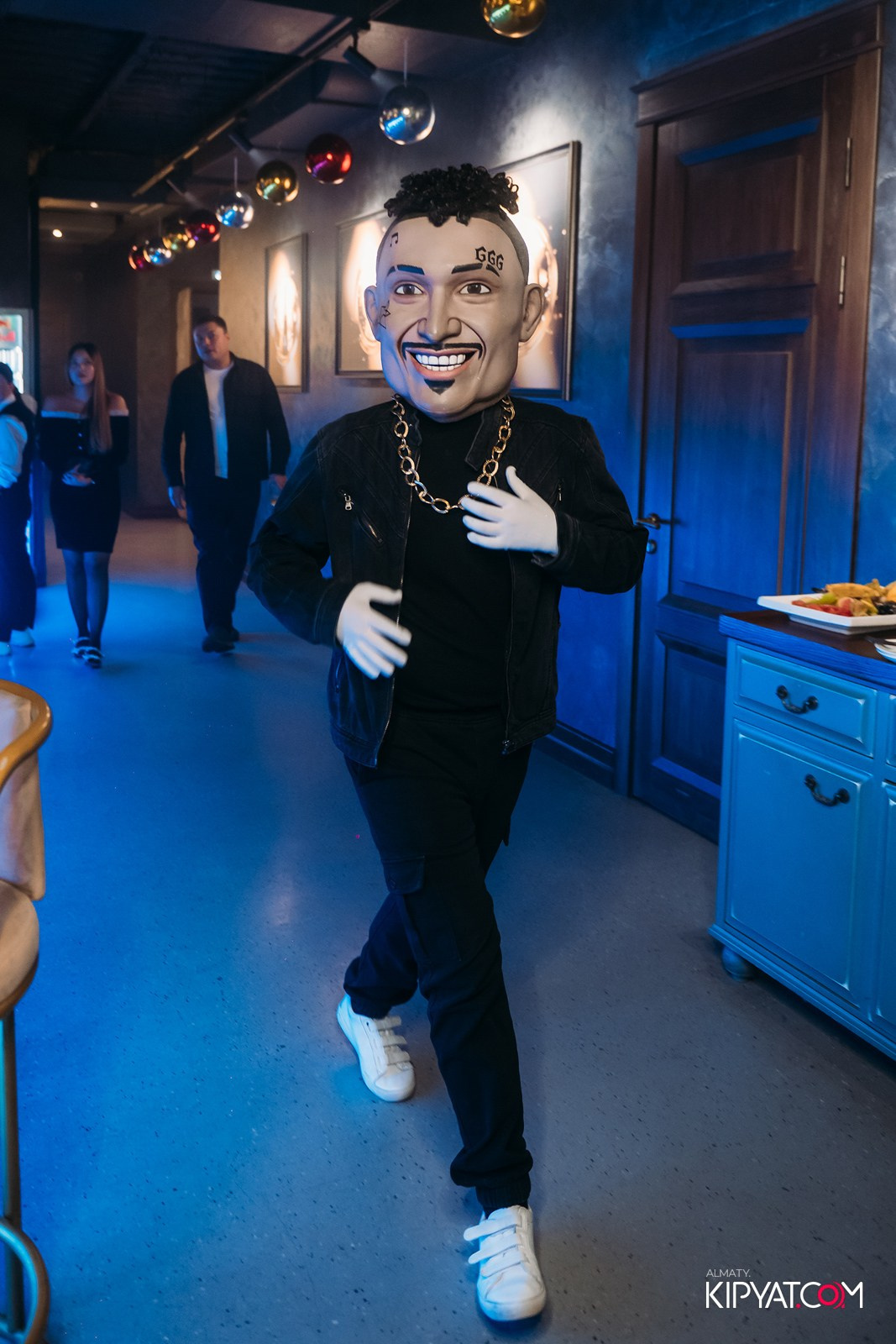 LAUREATE GRANDE CAFE. КИПЯТКОМ АЛМАТЫ!