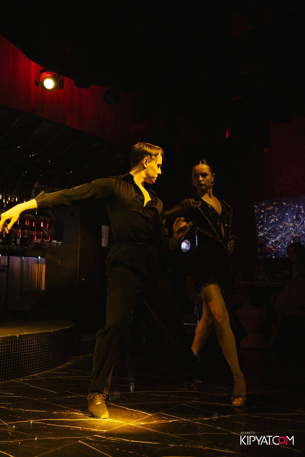 MOOD KARAOKE & TERRACE. КИПЯТКОМ АЛМАТЫ!