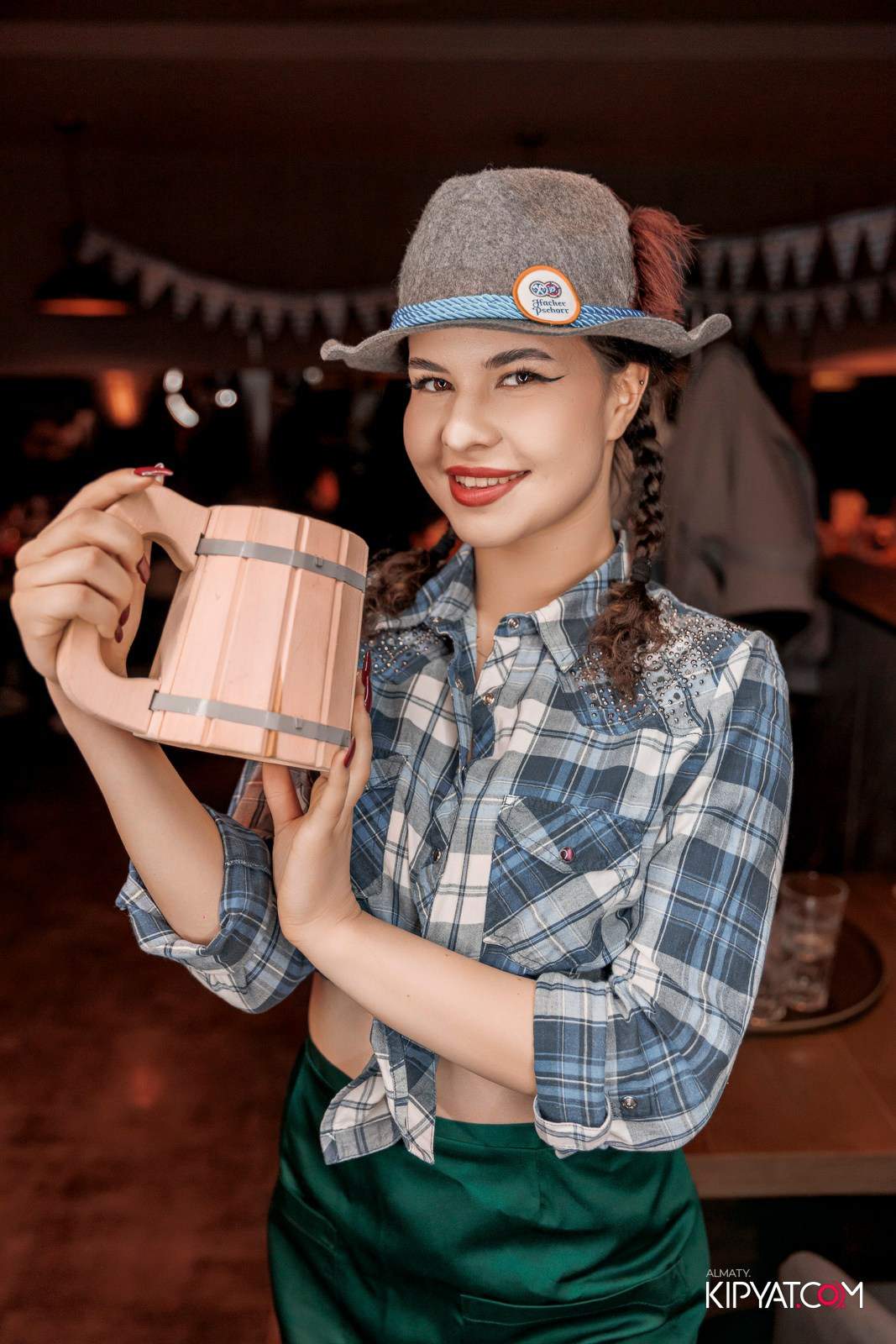 OKTOBERFEST — ПИНТА MEGA ALMA-ATA. КИПЯТКОМ АЛМАТЫ!