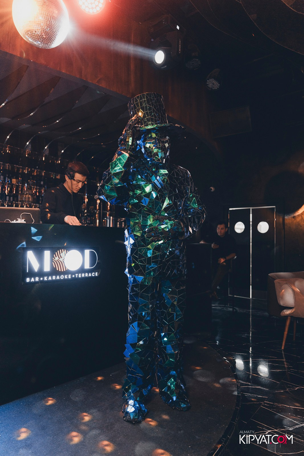 MOOD KARAOKE & TERRACE. КИПЯТКОМ АЛМАТЫ!