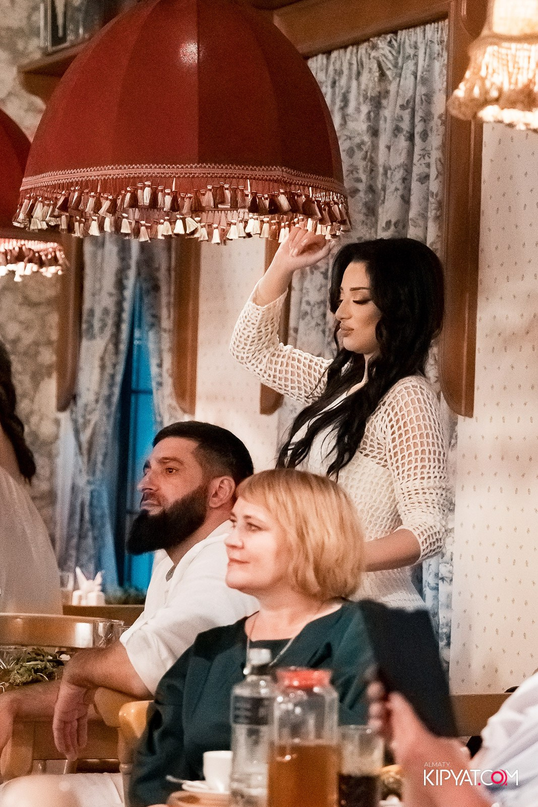 РЕСТОРАН МАРЬИНА РОЩА. КИПЯТКОМ АЛМАТЫ!