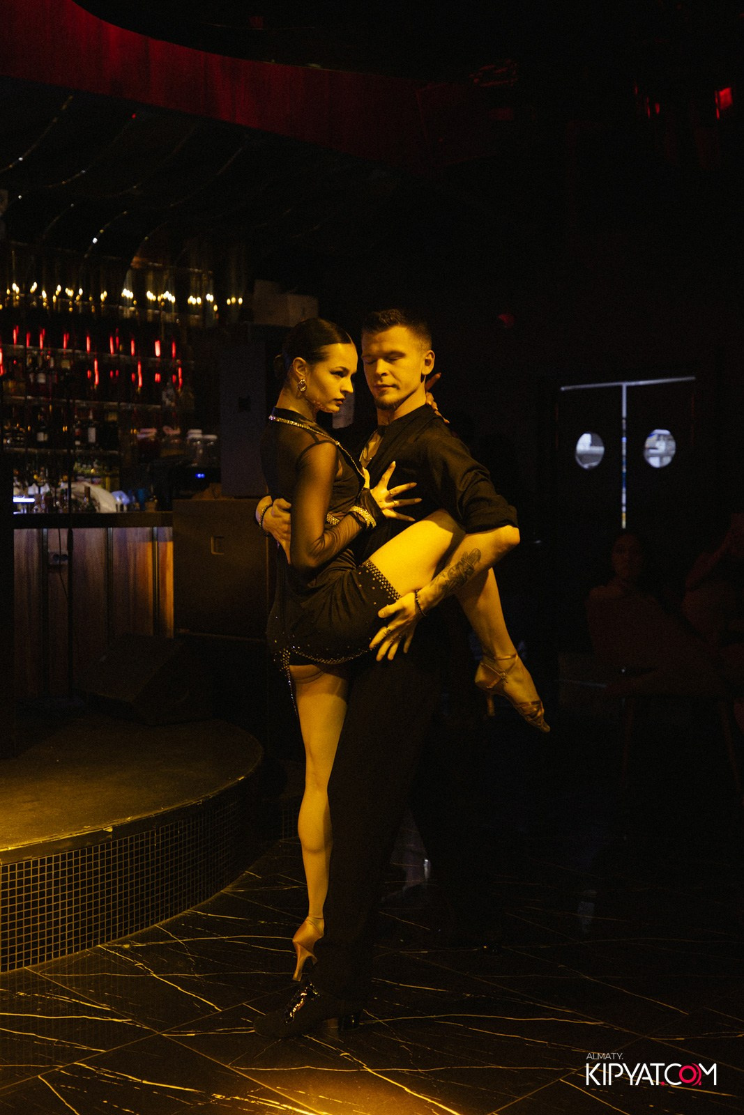 MOOD KARAOKE & TERRACE. КИПЯТКОМ АЛМАТЫ!