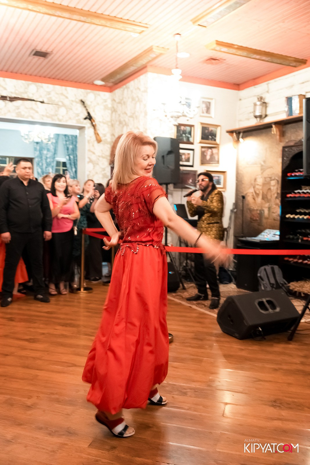 РЕСТОРАН МАРЬИНА РОЩА. КИПЯТКОМ АЛМАТЫ!