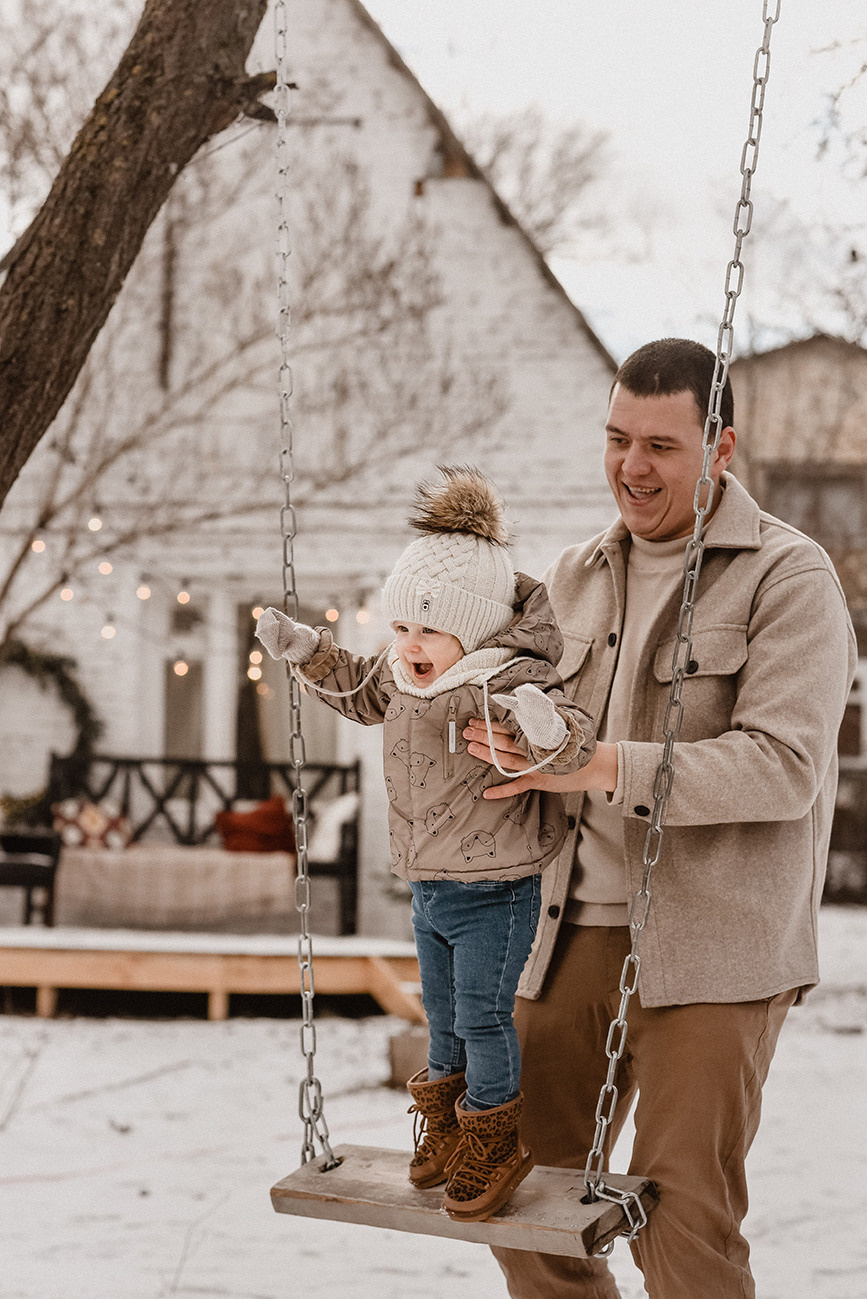 Уличная новогодняя фотосессия Инны, Андрея и Есении. Свадебный и семейный фотограф в Ростове-на-Дону Елена Сторожок
