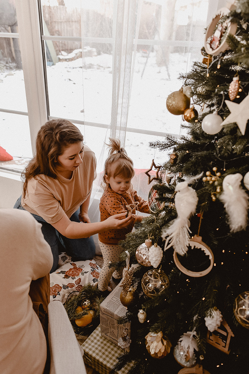 Уличная новогодняя фотосессия Инны, Андрея и Есении. Свадебный и семейный фотограф в Ростове-на-Дону Елена Сторожок