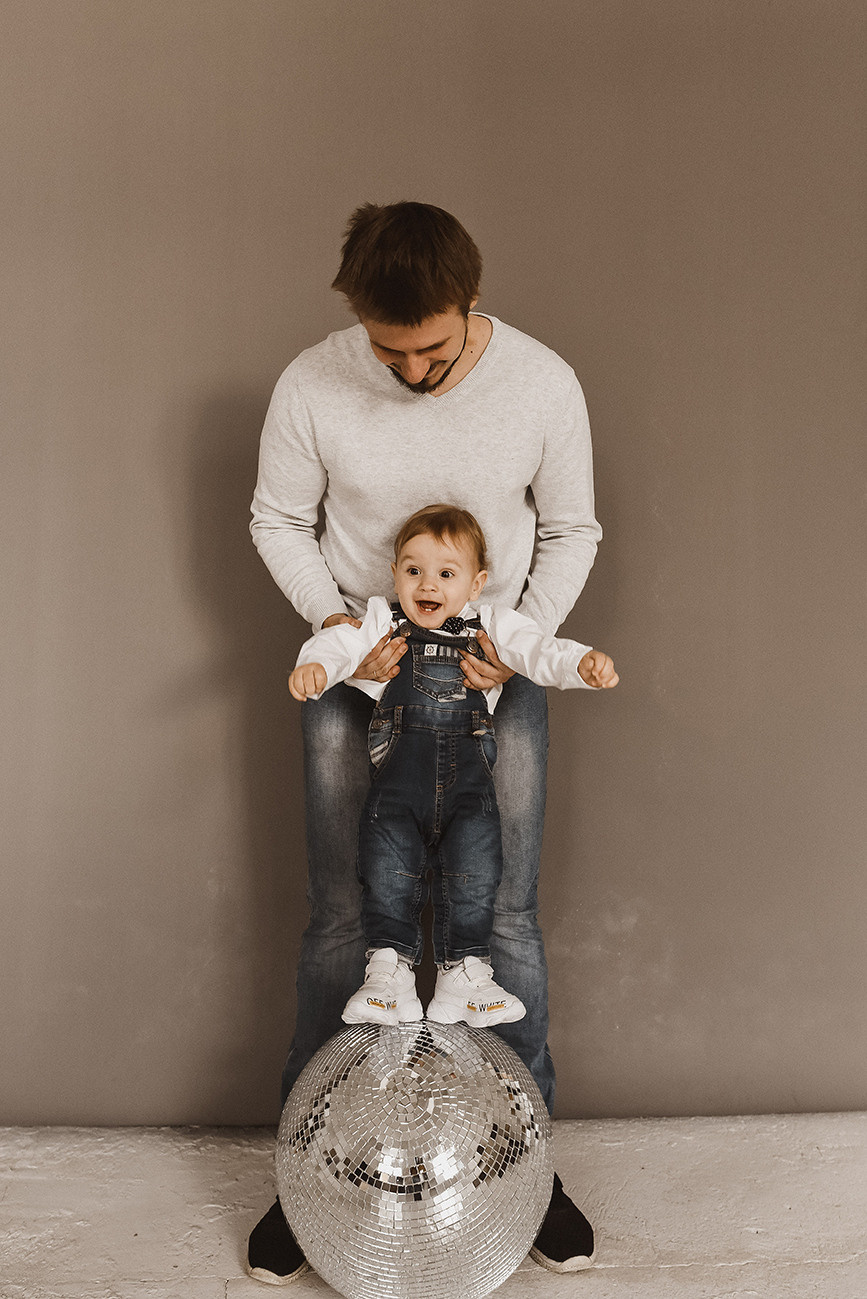 Семейная фотосессия в фотостудии в Ростове. Свадебный и семейный фотограф в Ростове-на-Дону Елена Сторожок