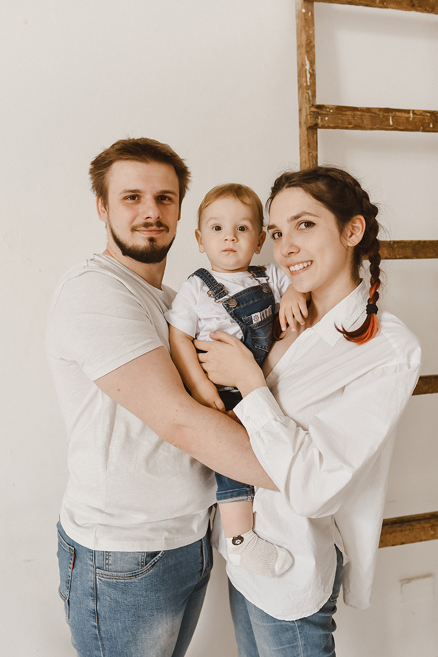 Семейная фотосессия в фотостудии в Ростове. Свадебный и семейный фотограф в Ростове-на-Дону Елена Сторожок