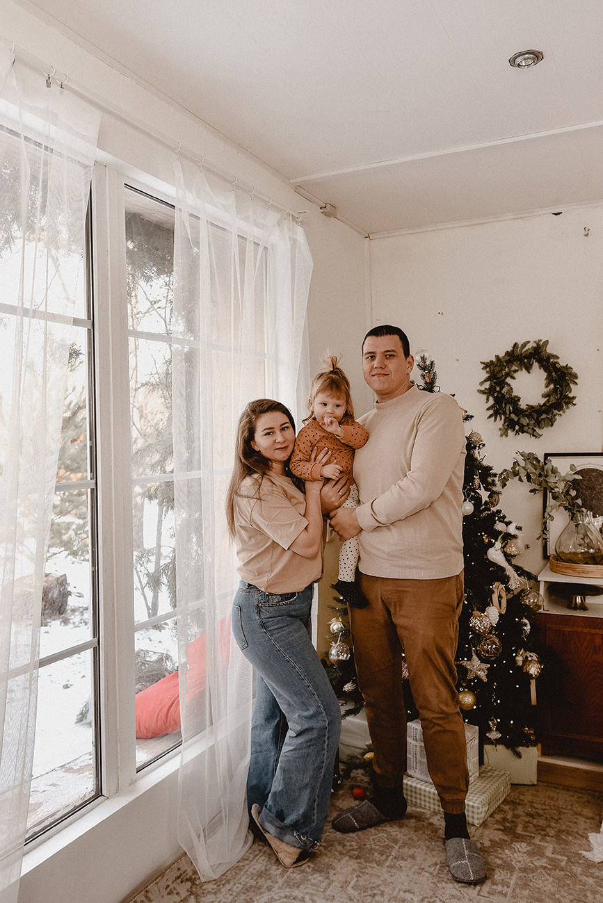 Уличная новогодняя фотосессия Инны, Андрея и Есении. Свадебный и семейный фотограф в Ростове-на-Дону Елена Сторожок