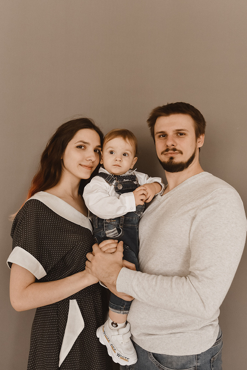 Семейная фотосессия в фотостудии в Ростове. Свадебный и семейный фотограф в Ростове-на-Дону Елена Сторожок