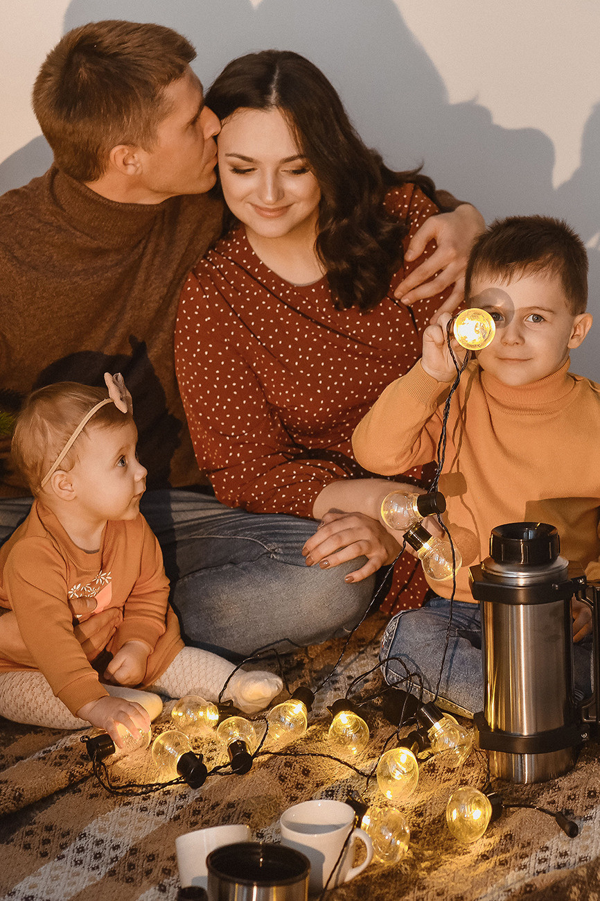 Семейная новогодняя фотосессия семьи Кулешовых в Каменске. Свадебный и семейный фотограф в Ростове-на-Дону Елена Сторожок