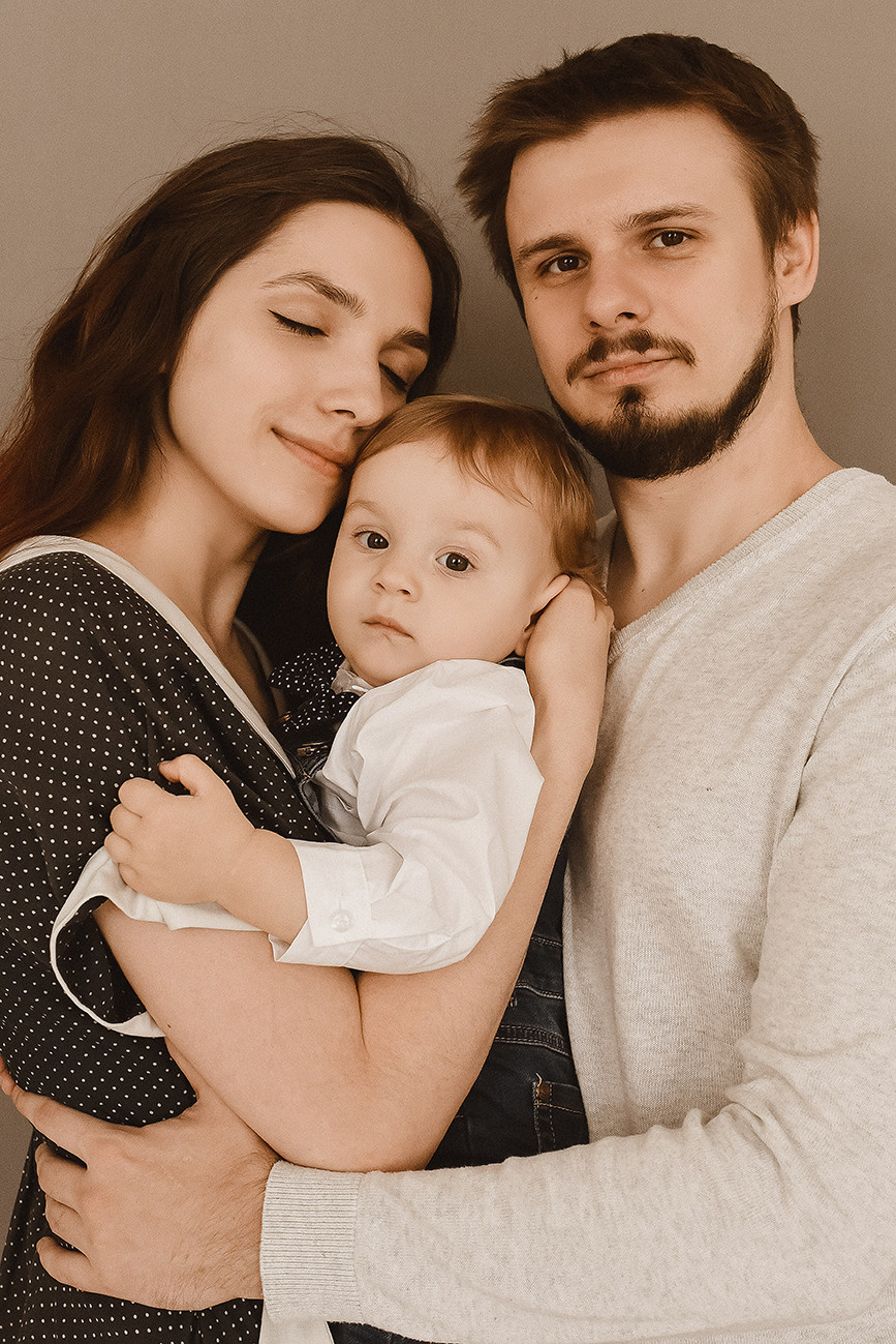 Семейная фотосессия в фотостудии в Ростове. Свадебный и семейный фотограф в Ростове-на-Дону Елена Сторожок