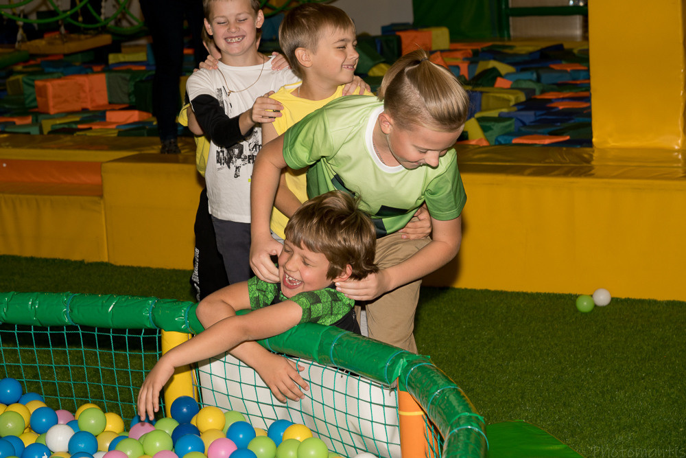 Детский день рождения. Photomantis