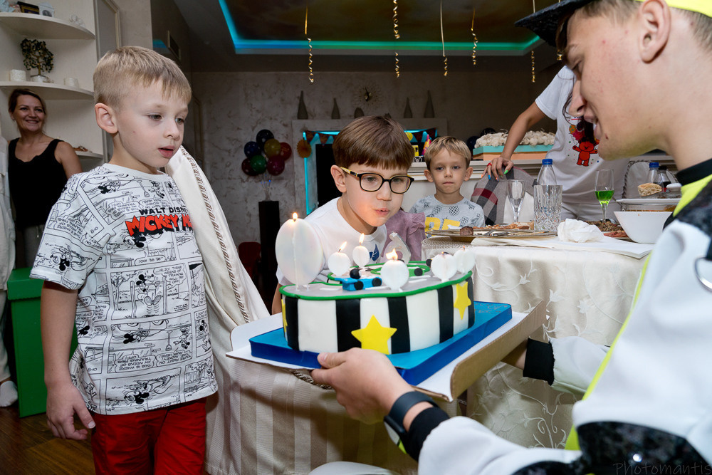 Детский день рождения. Photomantis