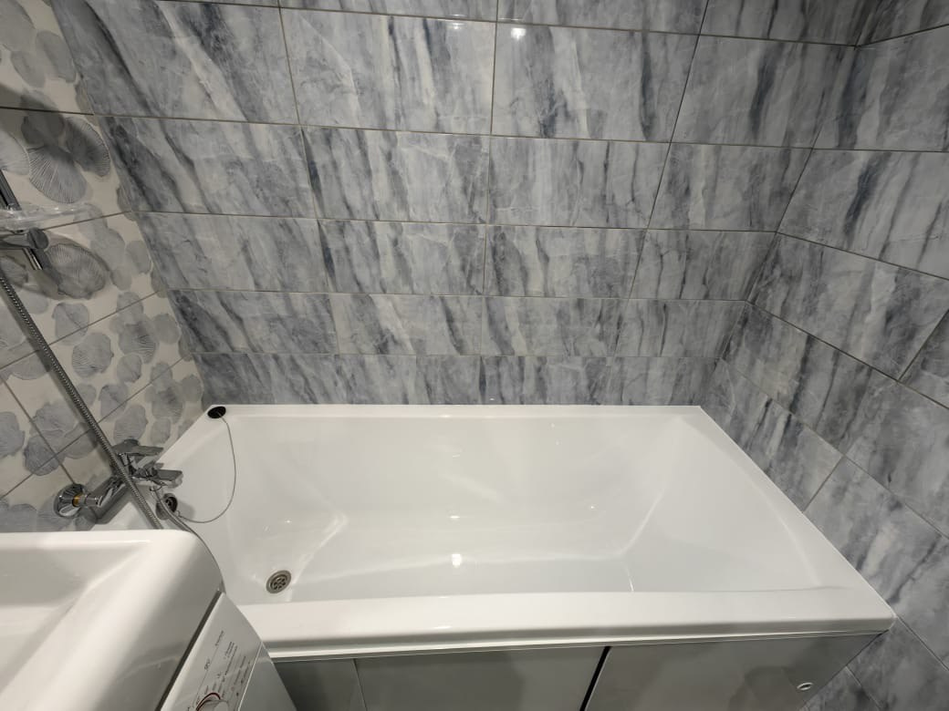 Ванная комната (ул. Ямашева д. 90). Ремонт санузла, туалета, ванной под ключ в Казани. Укладка плитки