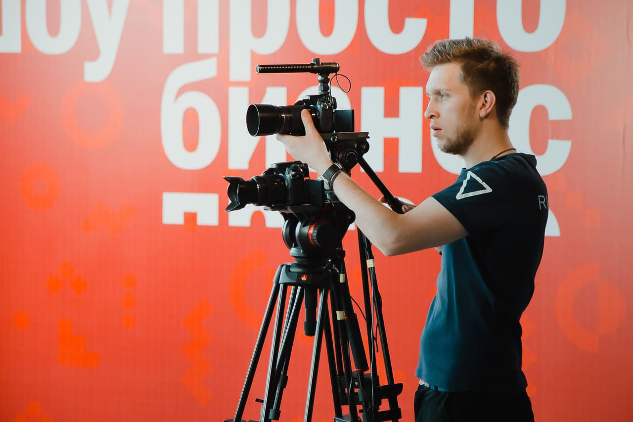 Просто Бизнес. Медиапродакшн Ruvision — wow-презентация вашего бизнеса