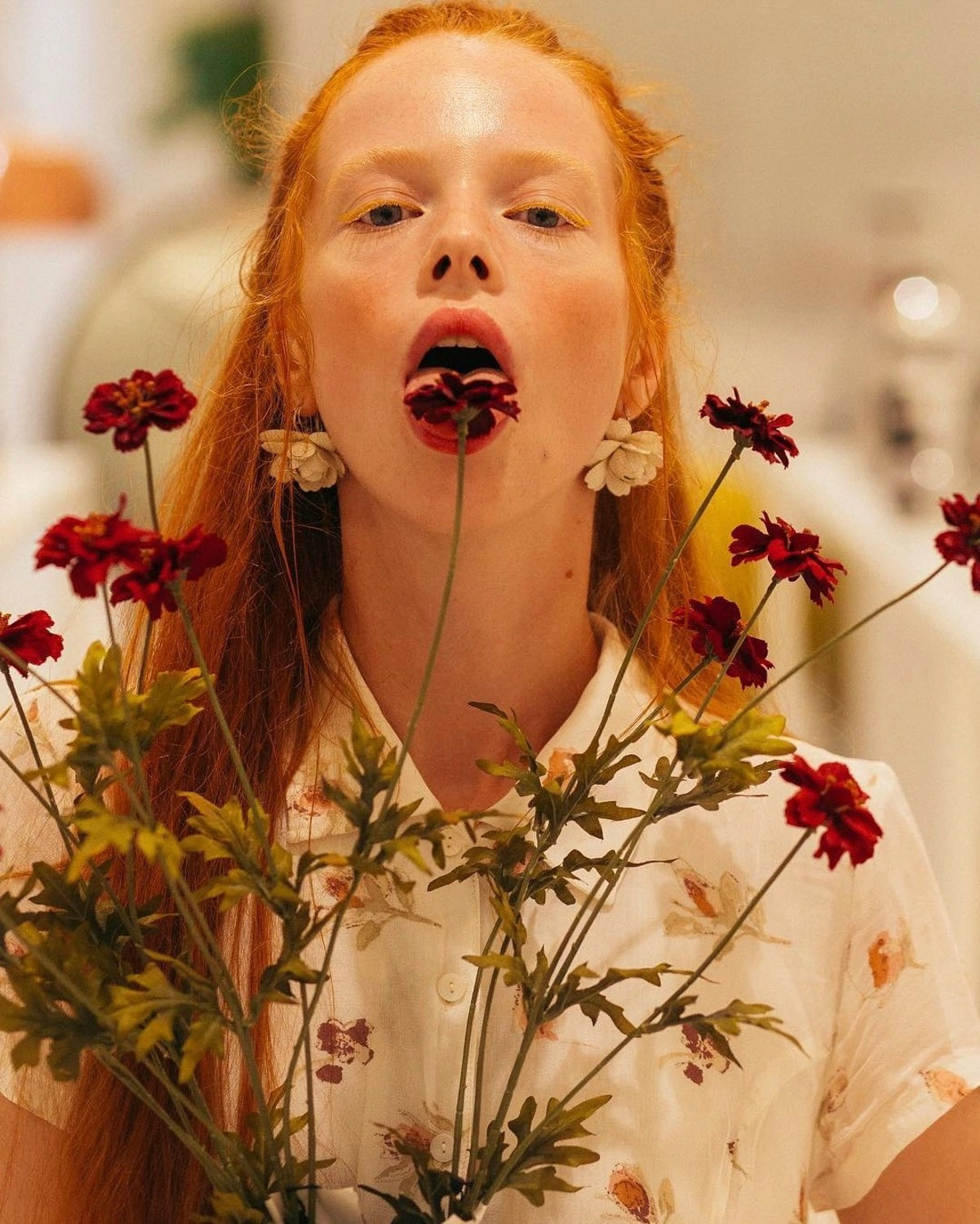 Современная концептуальная фотография о теле, уязвимости и идентичности. Визуальная практика на стиле честности, пост-иронии и искусства.Рекламная фотография, Концептуальная фотография, Современный художник, Психология, Коммерческий фотограф, Репортажный фотограф, Стрит фотография, Арт, Сюрреализм, Мобильная фотография, Снято на айфон, Дима Бурза