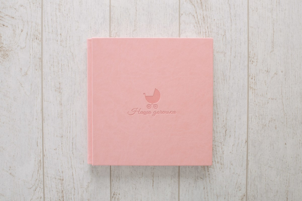 Обложка с тиснением, твёрдая. Фотограф Евгения Мальцева, Архангельск