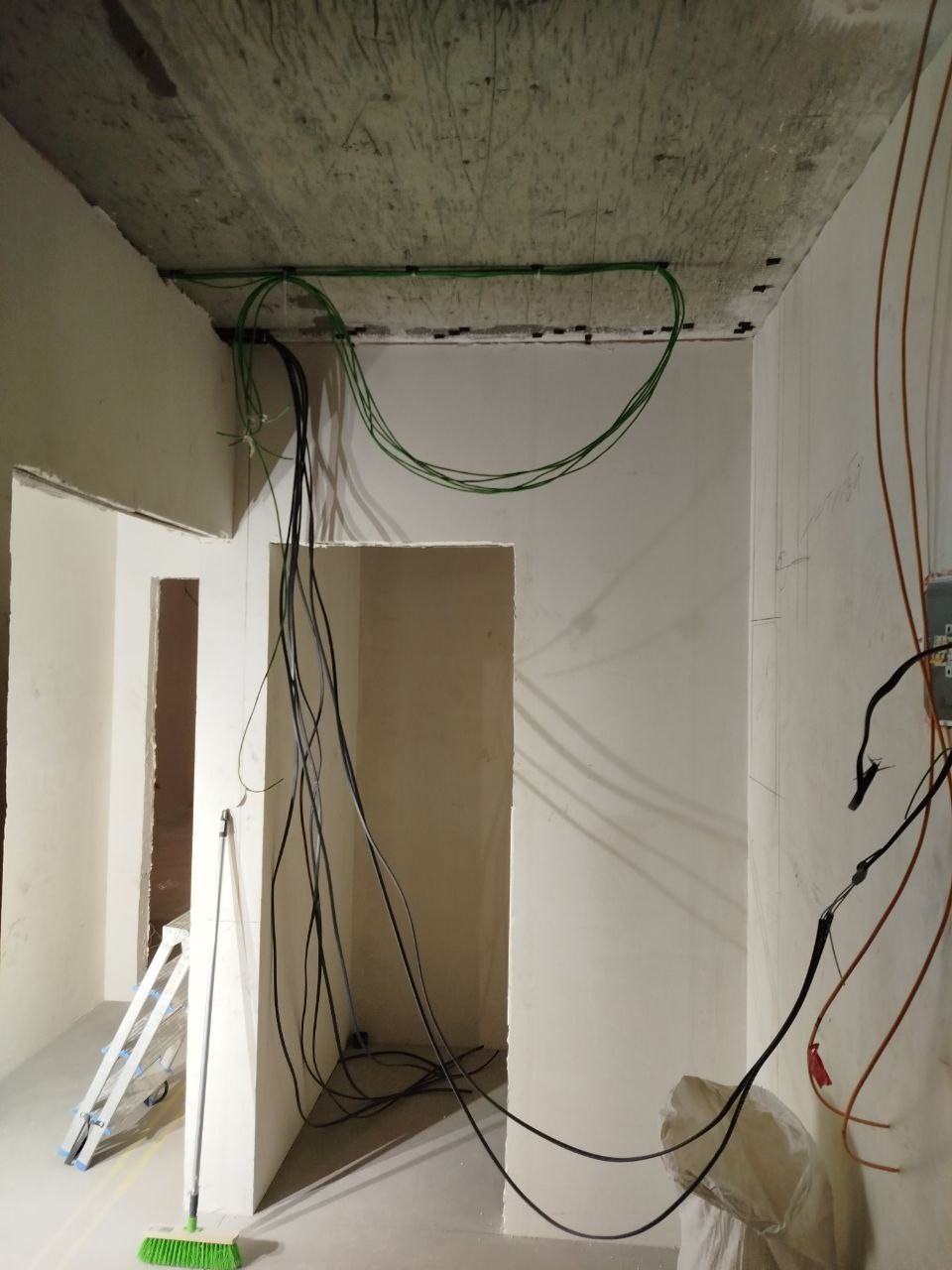 Парк-рояль. Электрик 58