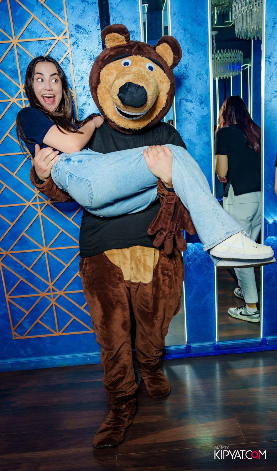 УХО И МЕДВЕДЬ НА САИНА. КИПЯТКОМ АЛМАТЫ!