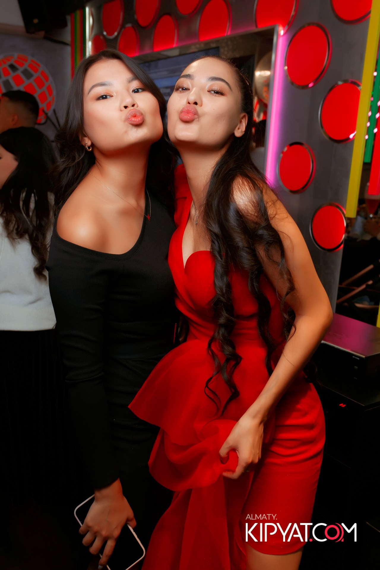 УХО И МЕДВЕДЬ НА САИНА. КИПЯТКОМ АЛМАТЫ!