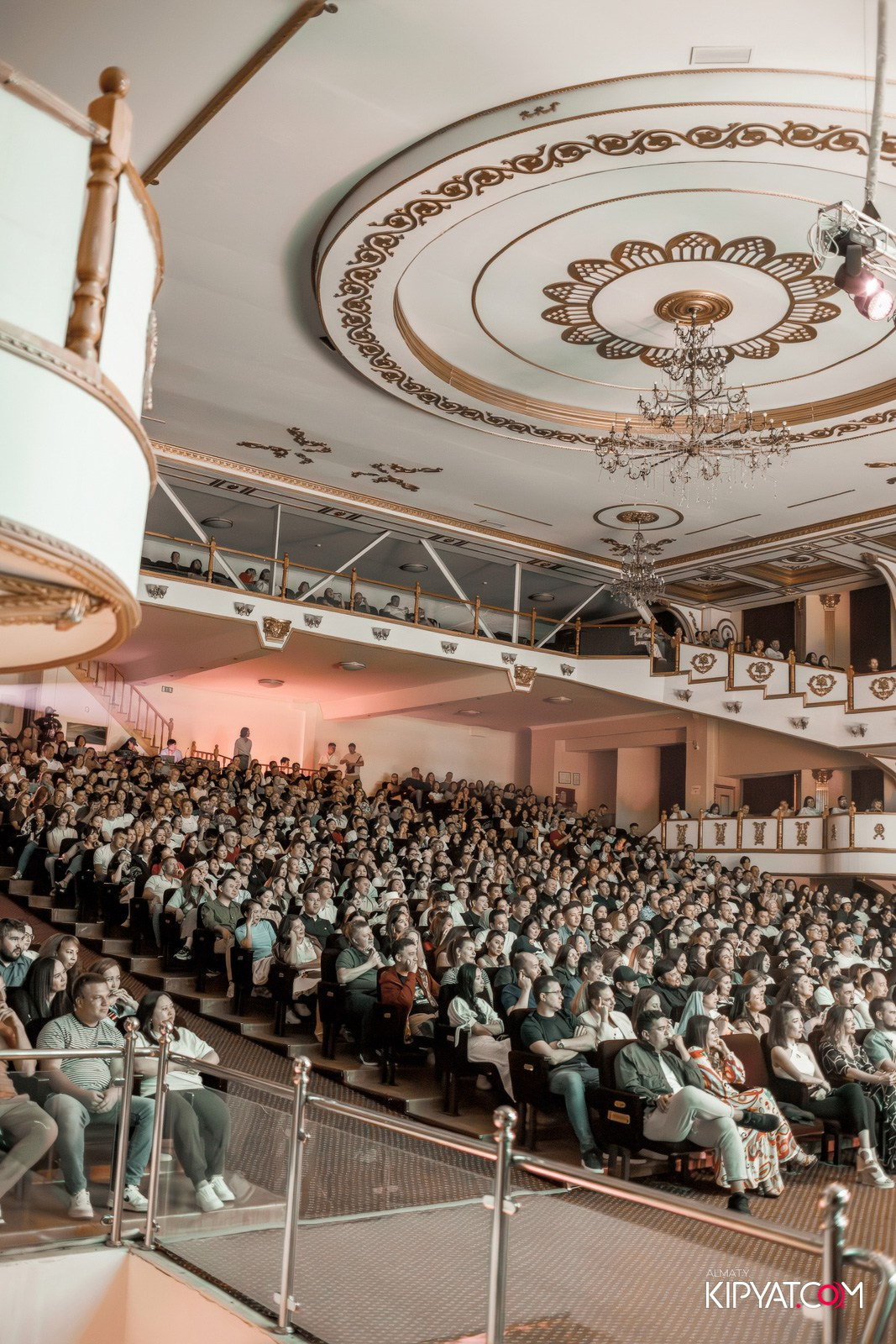 STAND UP КОНЦЕРТ АЛЕКСАНДА МЕРКУЛЬ. КИПЯТКОМ АЛМАТЫ!