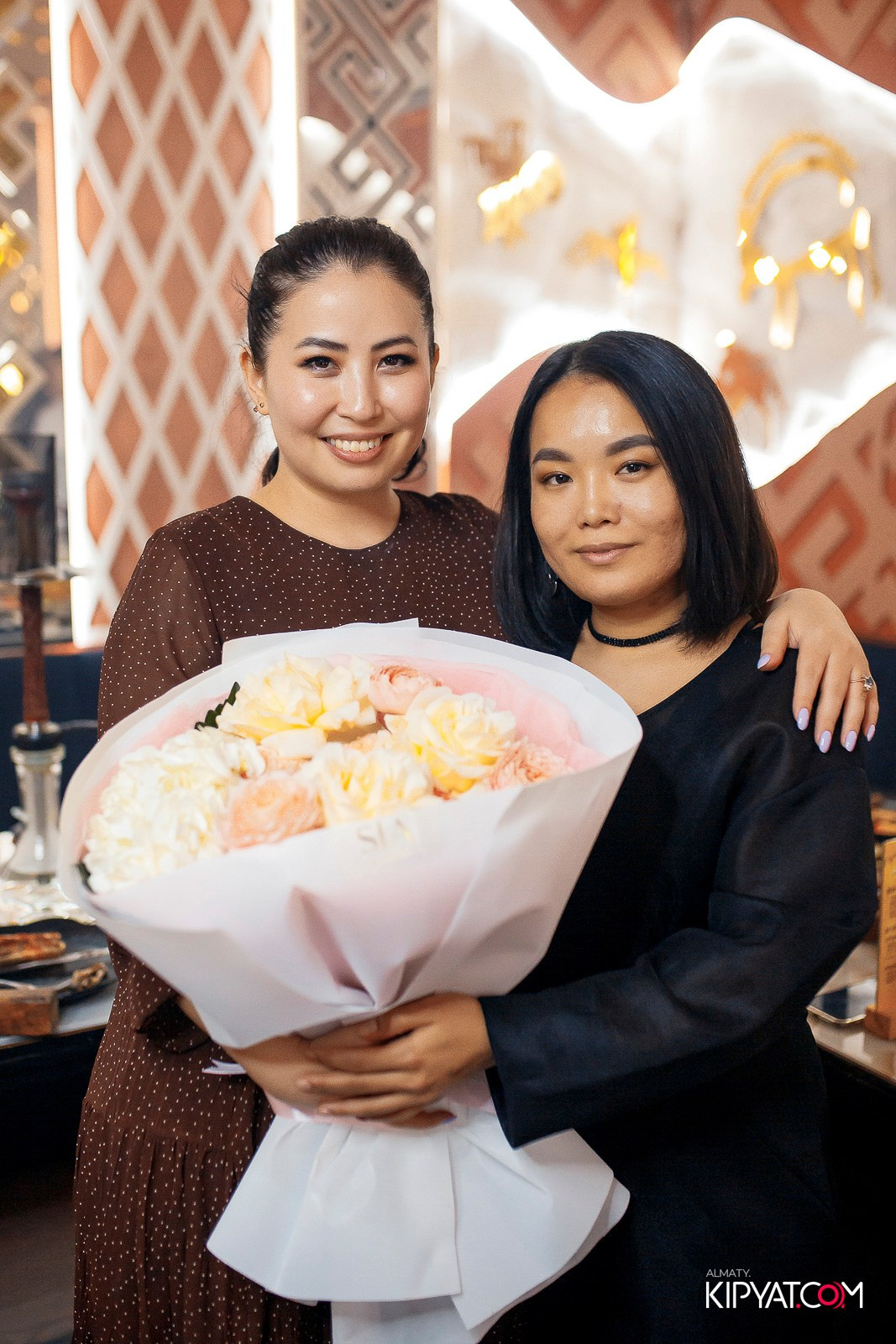 УХО И МЕДВЕДЬ НА ГАГАРИНА. КИПЯТКОМ АЛМАТЫ!