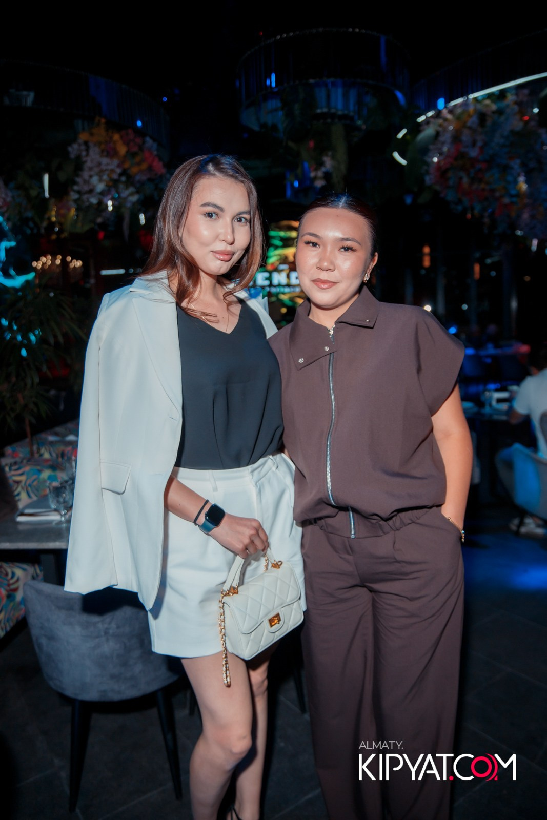 FRIENDS BAR & TERRACE. КИПЯТКОМ АЛМАТЫ!