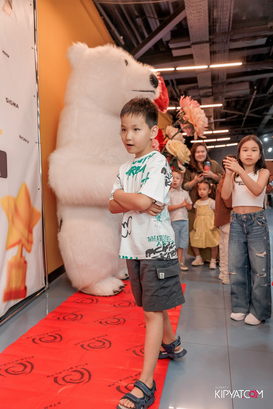 ПРЕЗЕНТАЦИЯ 10 ГРУППЫ КИНОПРОЕКТА STARBALALAR. КИПЯТКОМ АЛМАТЫ!