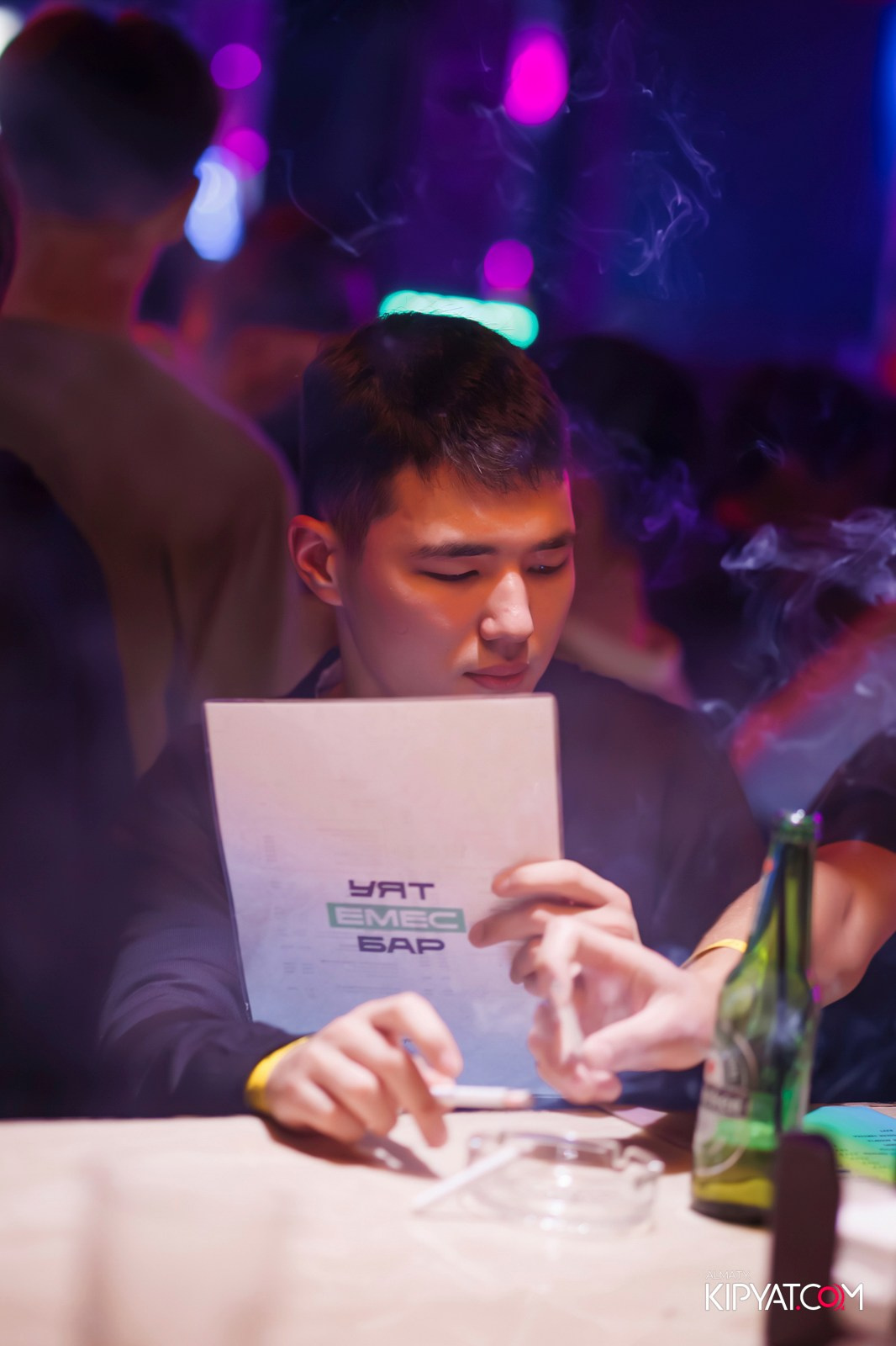 UYAT EMES BAR. КИПЯТКОМ АЛМАТЫ!