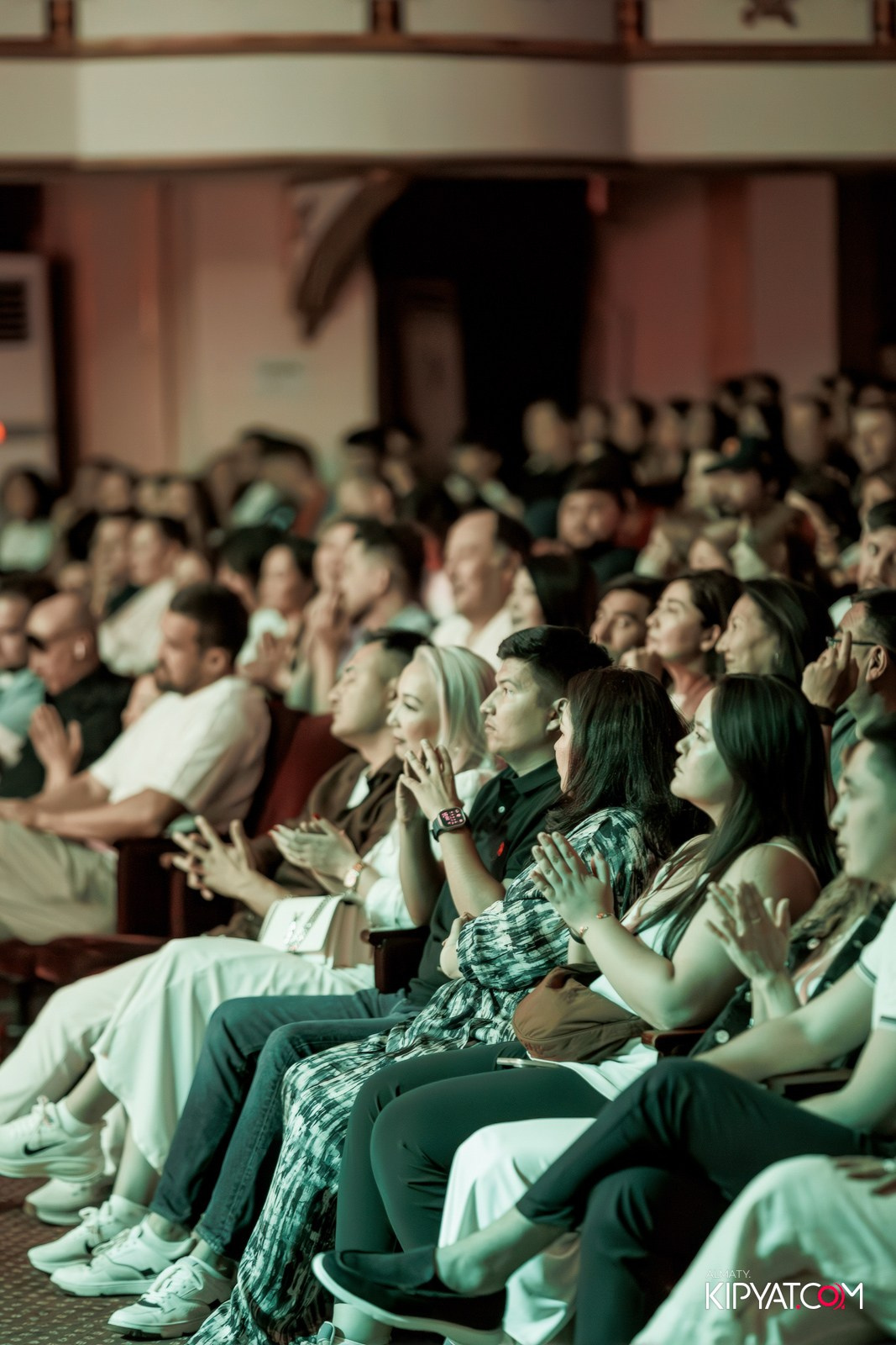 STAND UP КОНЦЕРТ АЛЕКСАНДА МЕРКУЛЬ. КИПЯТКОМ АЛМАТЫ!