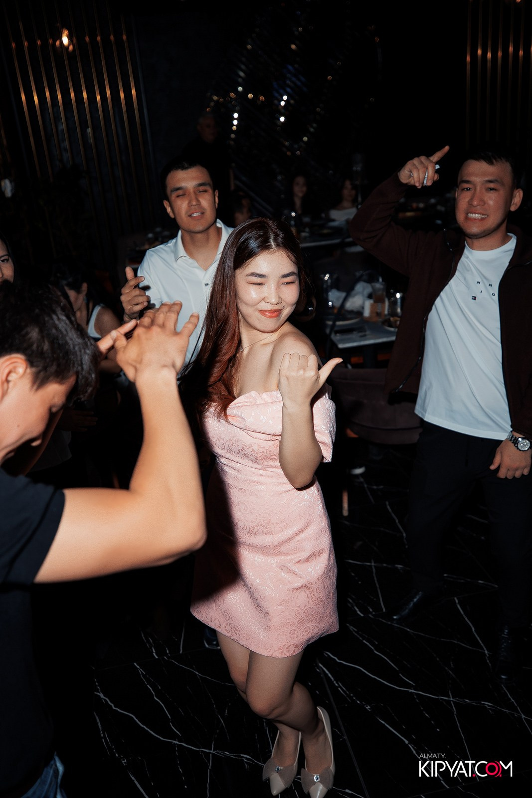 MOOD KARAOKE & TERRACE. КИПЯТКОМ АЛМАТЫ!