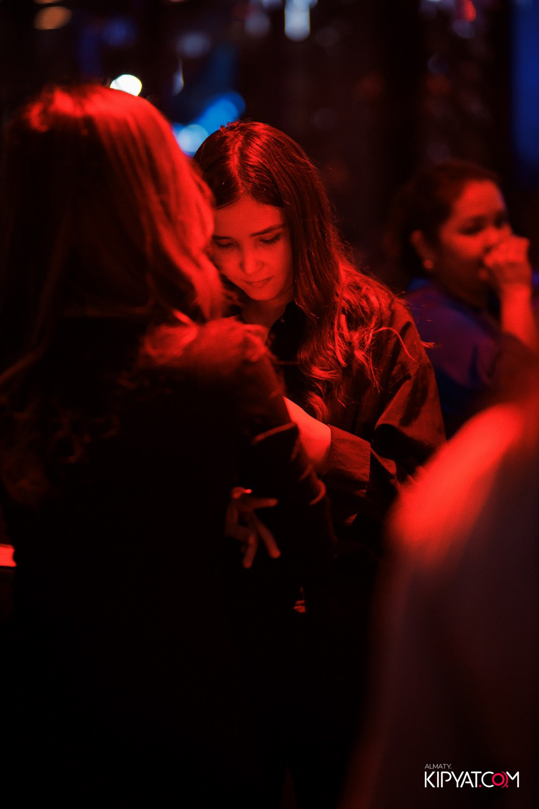 FRIENDS BAR & TERRACE. КИПЯТКОМ АЛМАТЫ!