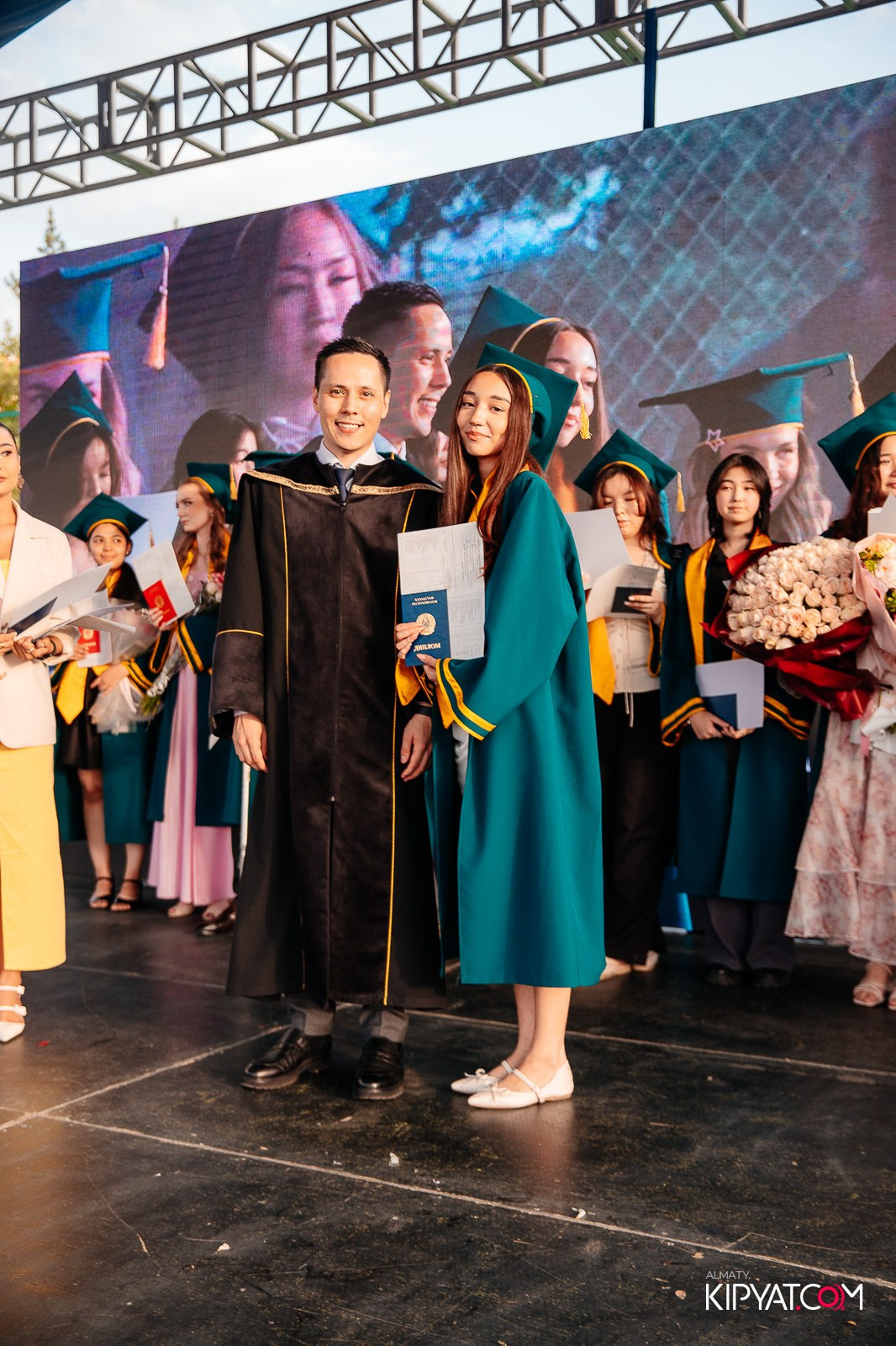 ВРУЧЕНИЕ ДИПЛОМОВ — НАРХОЗ КОЛЛЕДЖ. Part 4. КИПЯТКОМ АЛМАТЫ!