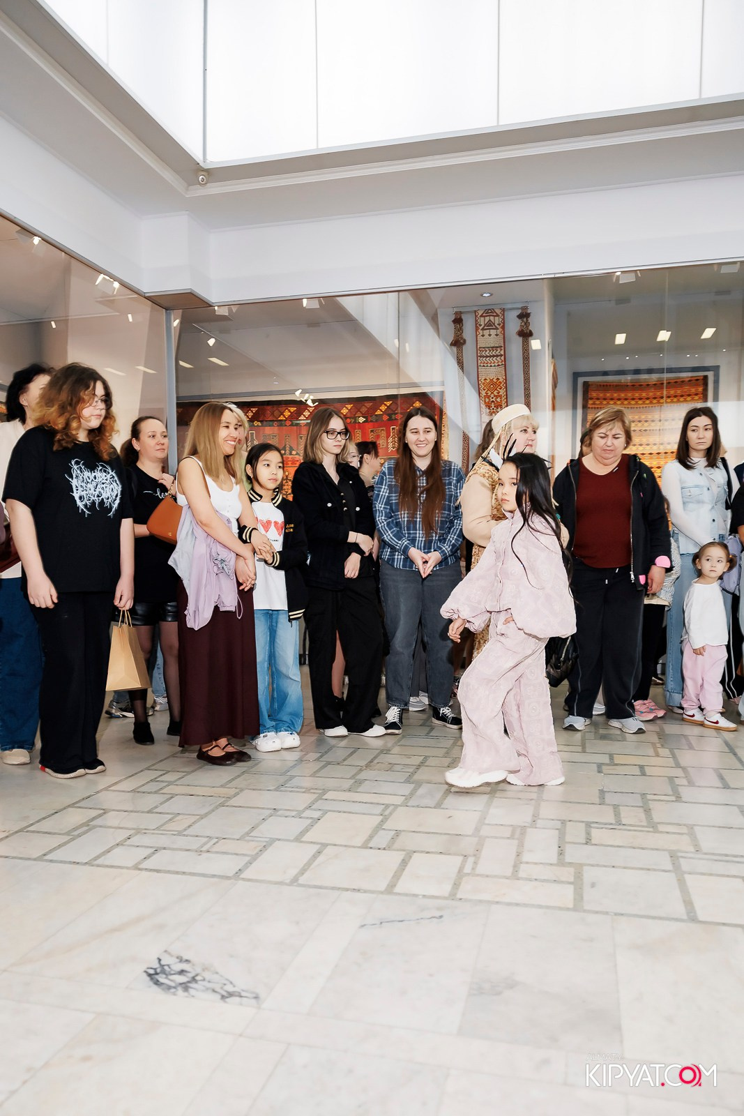JUNIOR MODELS SHOW. ПЕРФОМАНС НОЧЬ В МУЗЕЕ. КИПЯТКОМ АЛМАТЫ! Фотосъемка мероприятий в Алматы