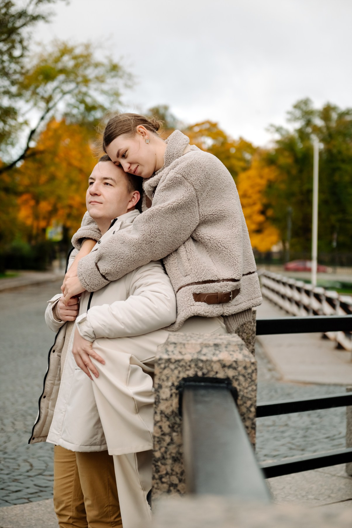 Осенняя фотосессия с парнем в Питере в центре города. Свадебный и сеейный фотограф в Санкт-Петербурге Елена Худякова