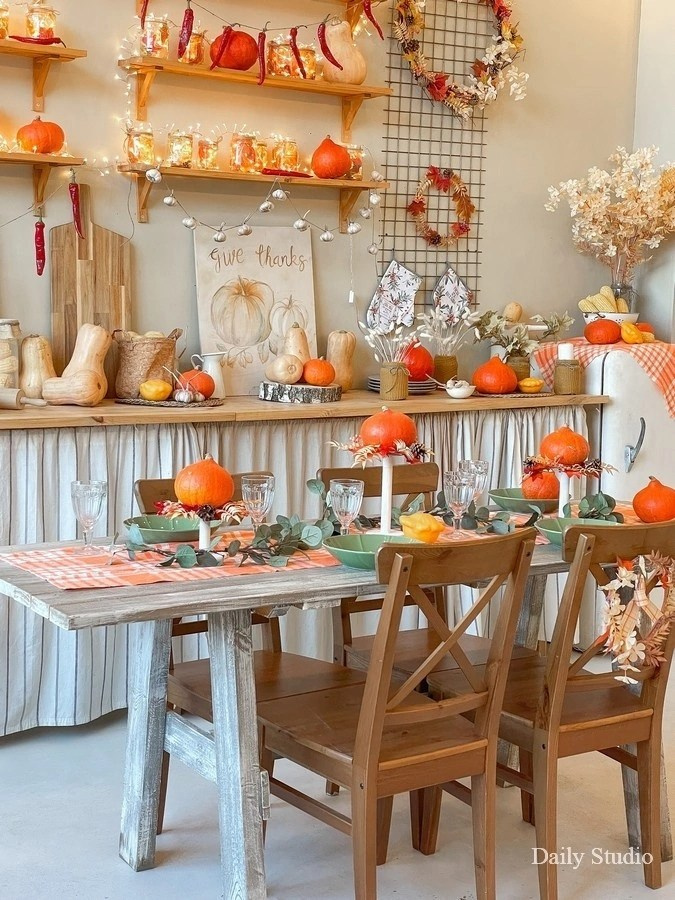 Удобное пространство для проведения предметной съемки на белом фоне.