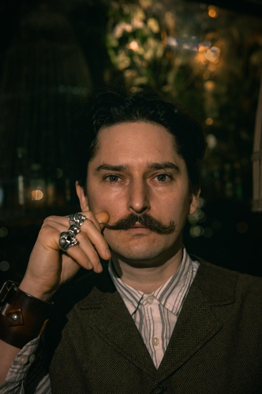 Кинокадры переносящие в атмосферу 19 века